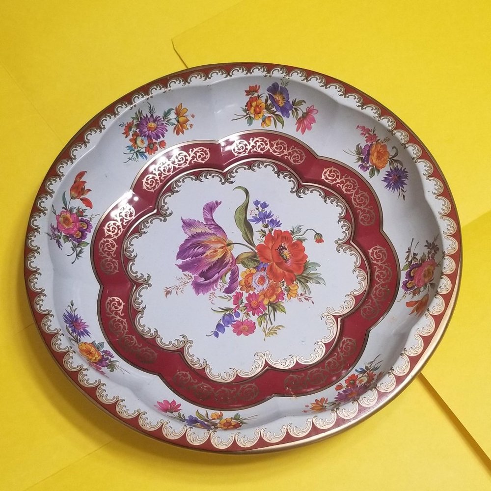 1971 Daher Bowl Serving Fruit Ware Tin Floral Burgundy Scalloped Vintage